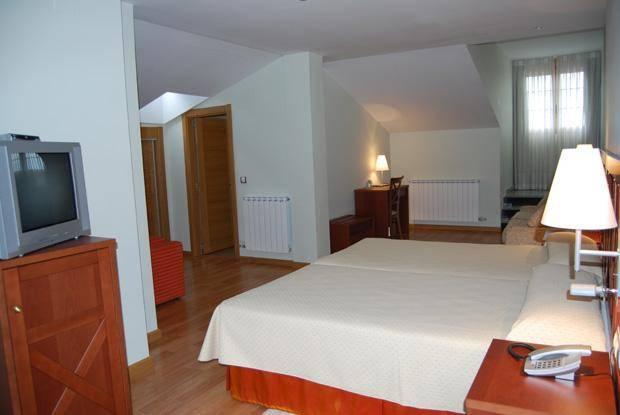 Hotel Meleiros Castro De Sanabria Habitación foto